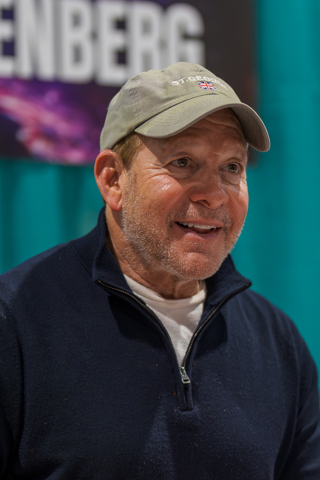 steve guttenberg