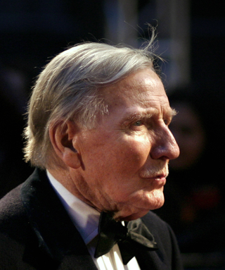 leslie phillips