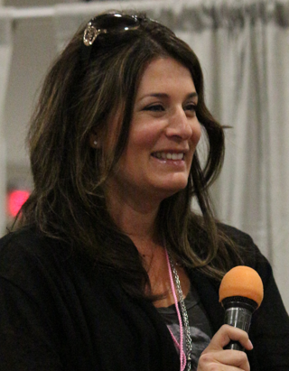 nicole oliver