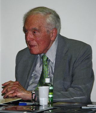 angus scrimm