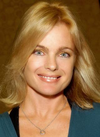 erika eleniak