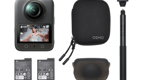 Caméra 360 DJI Osmo avec perche et batterie